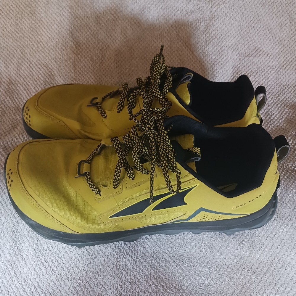 Altra Lone Peak 5. Sz 11. Excellent condition.